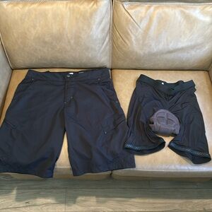 FOX Biking Shorts w/ separate Padded Short - 34 Waist - Black